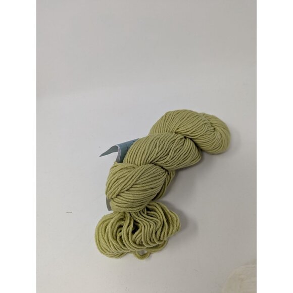 Lot of 2 Plymouth Yarn DK Merino Superwash 100% Wool 130yd #1100 Pea Pod Green - Picture 7 of 7